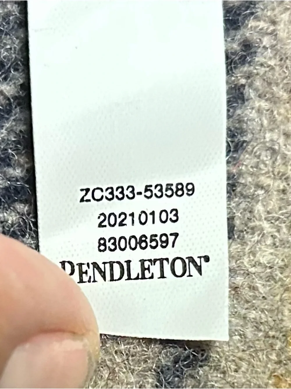 Pendleton Plaid 100% Wool Throw in Red, Navy & Cream with Fringe